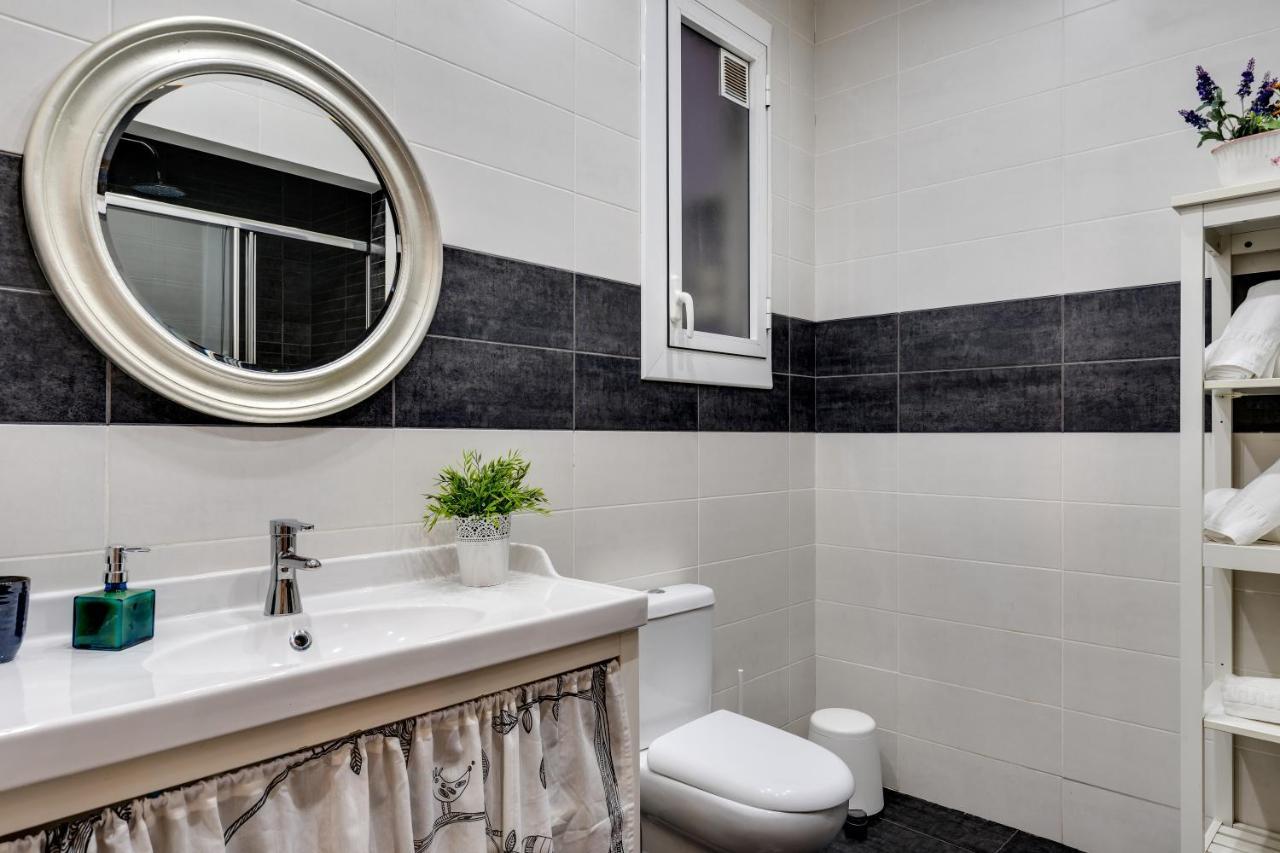 Charming & Convenient Apartment Near Plaza Espanya Barcelona Ngoại thất bức ảnh